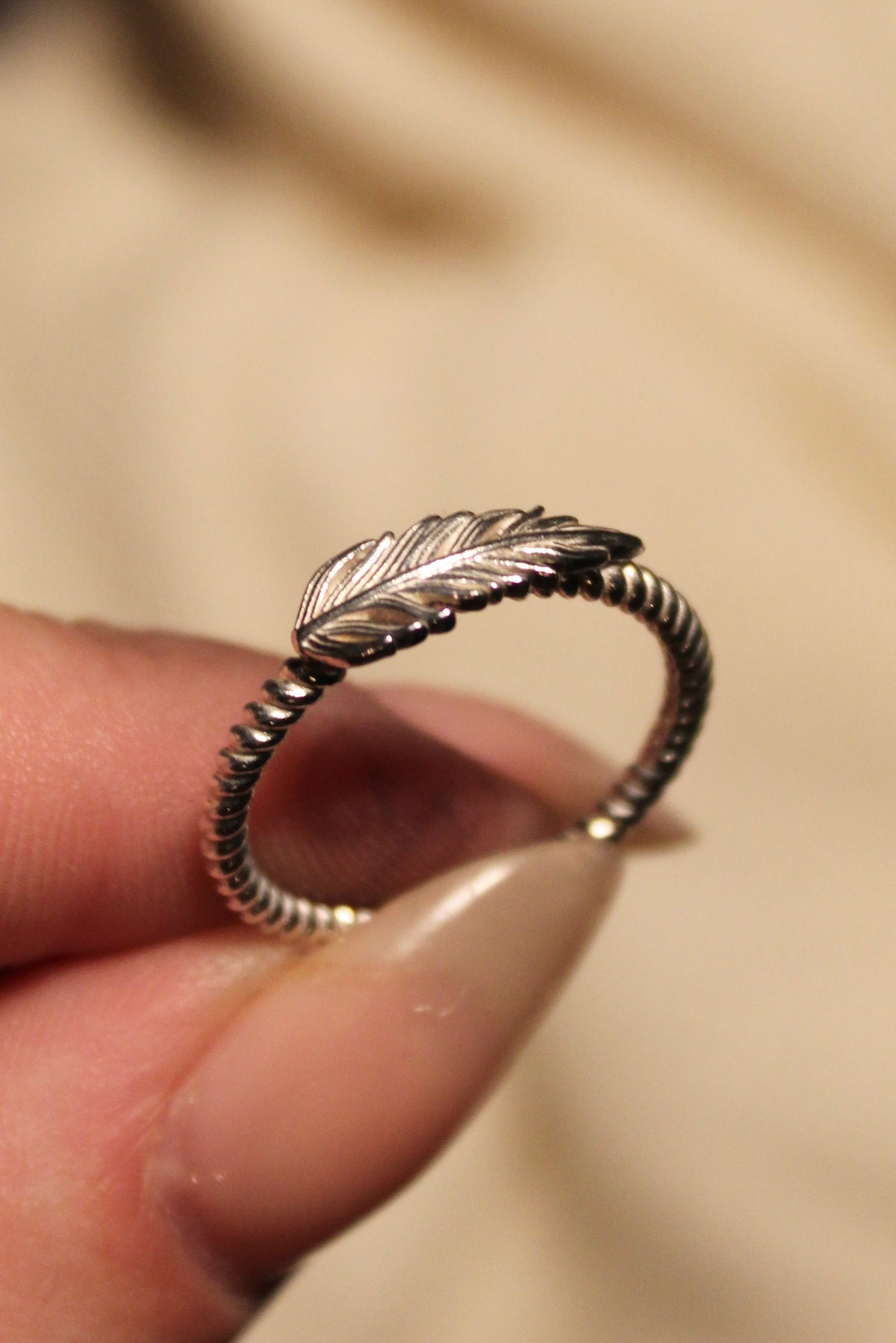 Vintage snoet sterlingsølv ring med fjer, str, 52,5