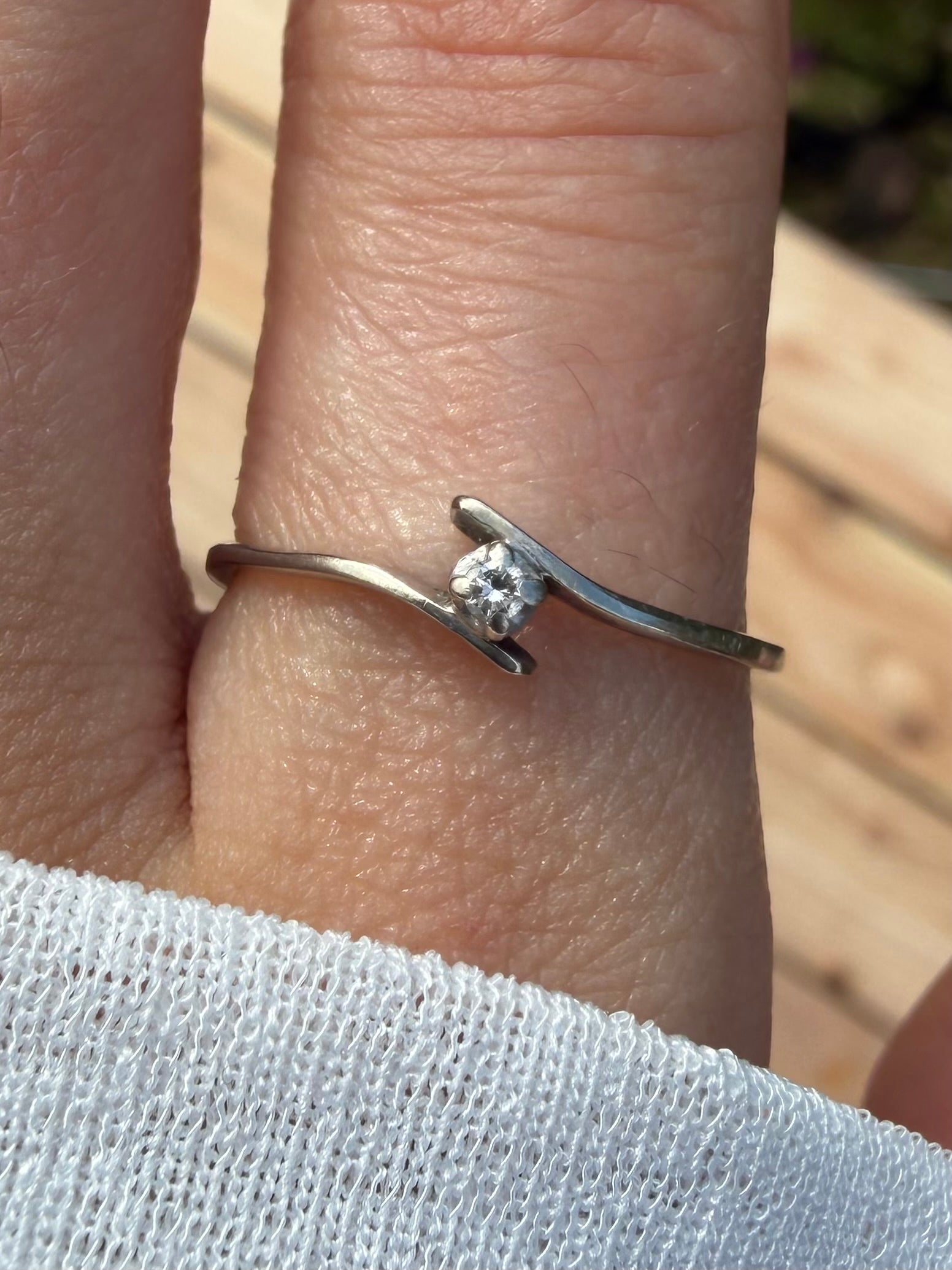 Vintage 14 karat hvidguldsring med sten