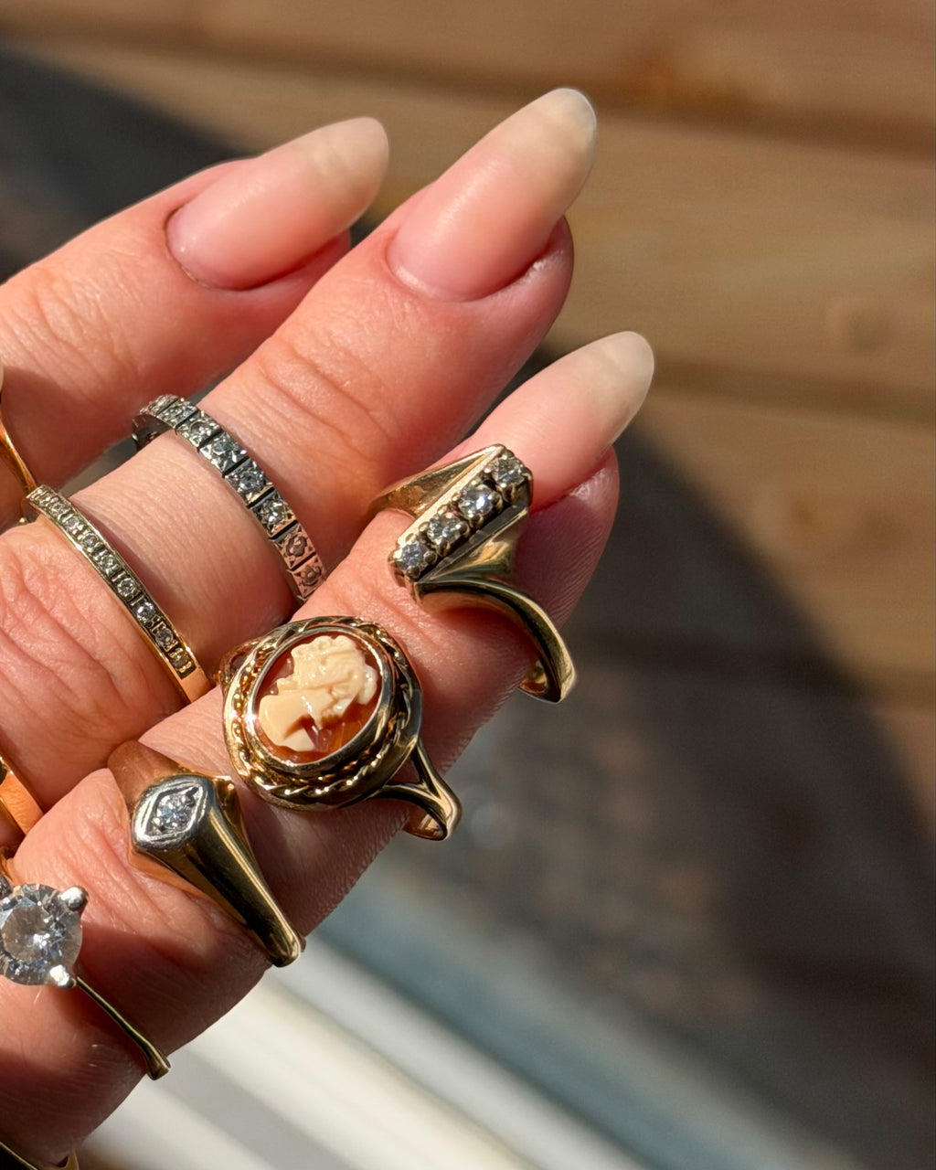 Vintage 14 karat guldring med en række af 4 brillianter, str. 52