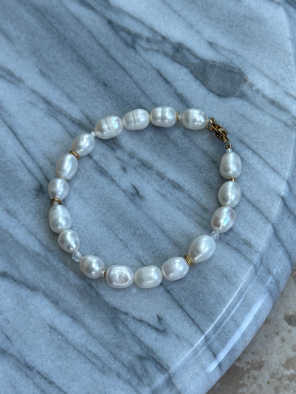 Aluna Ferskvandsperle-armbånd