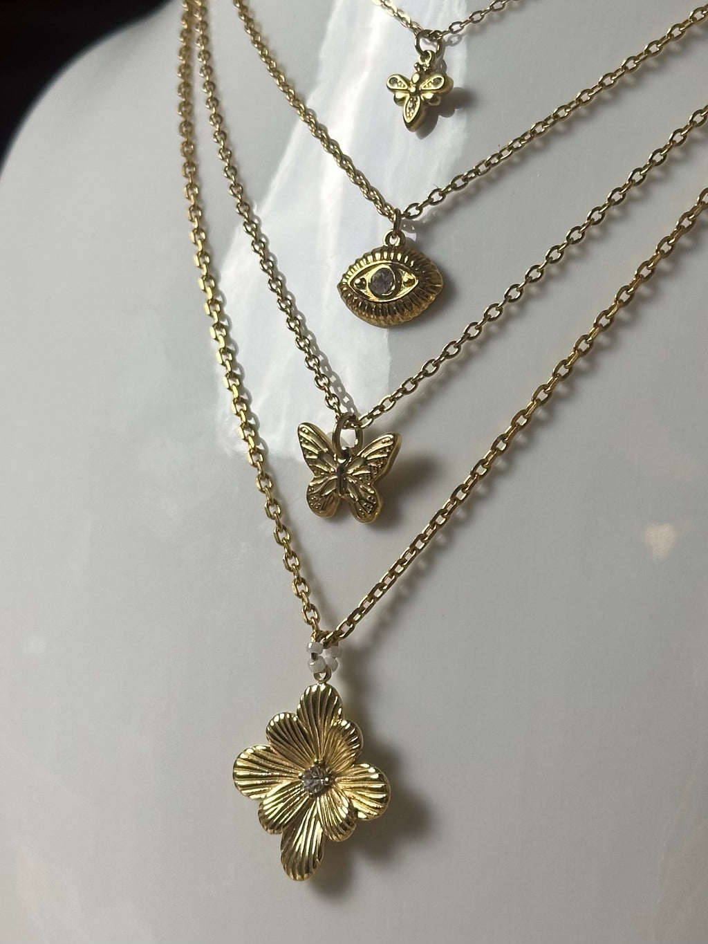 Signatur sommerfugl halskæde