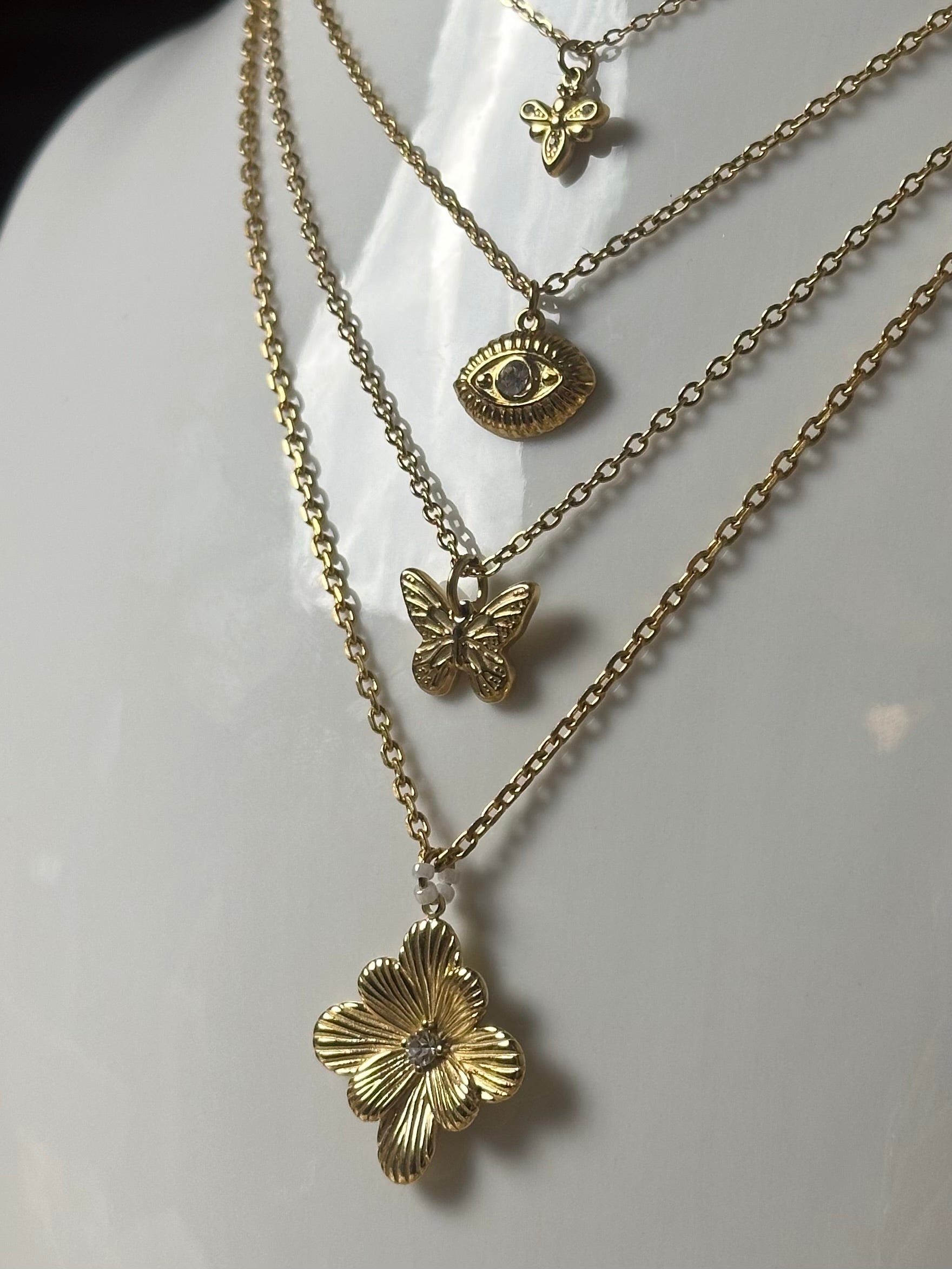 Signatur sommerfugl halskæde