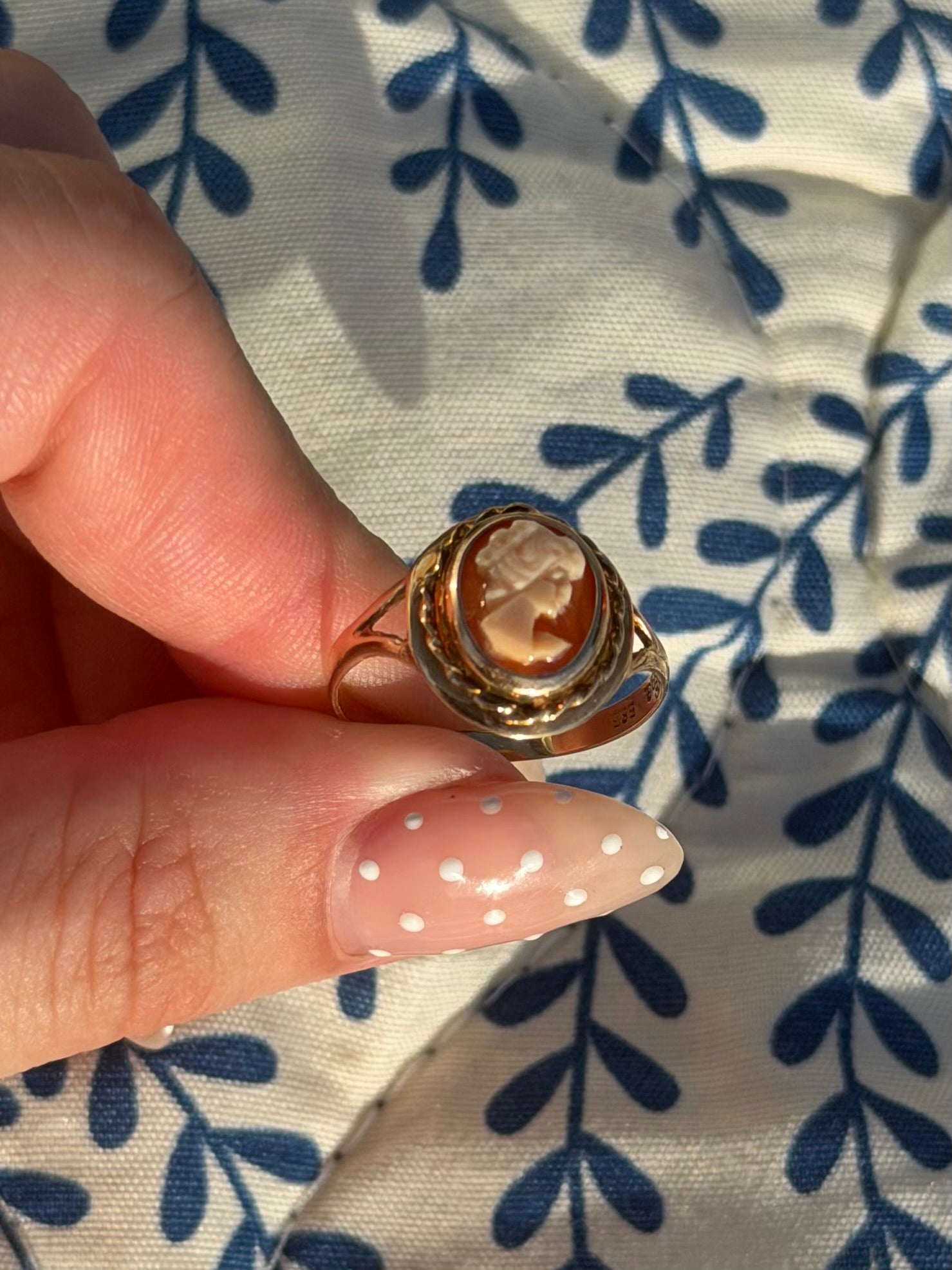 Vintage 14 karat cameo guldring, str 55