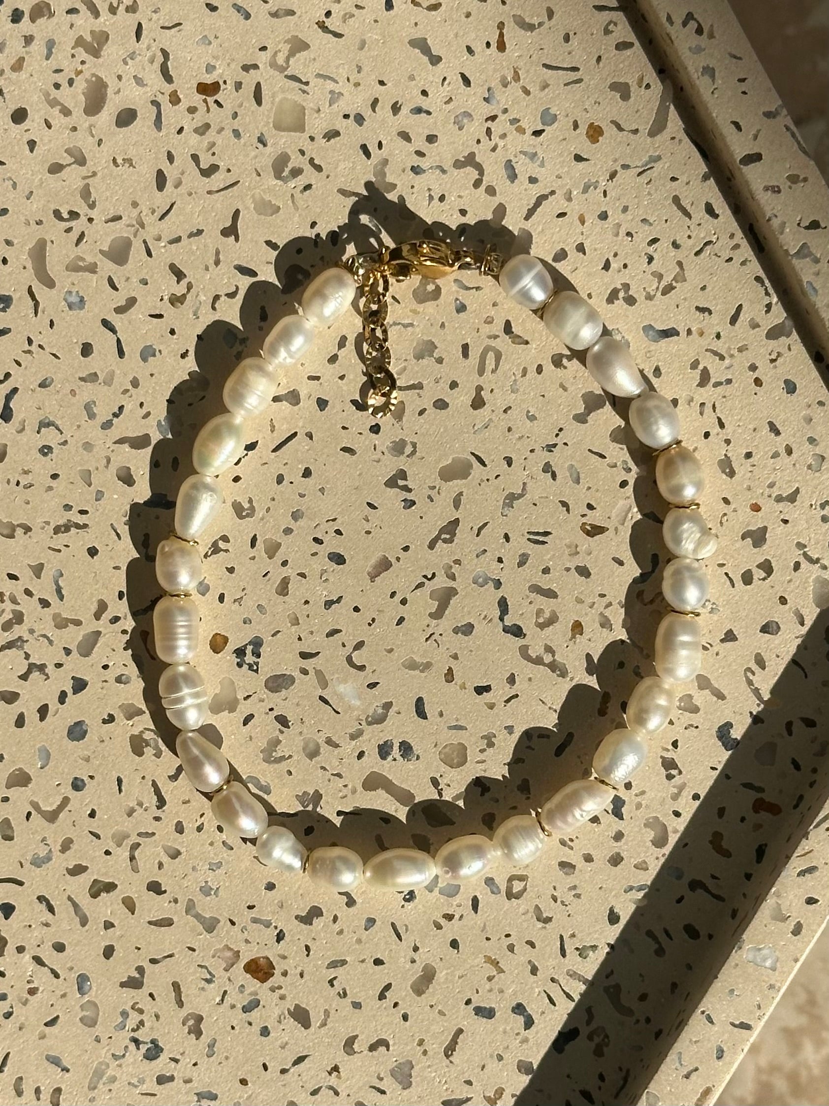 Lumine Ferskvandsperle-armbånd