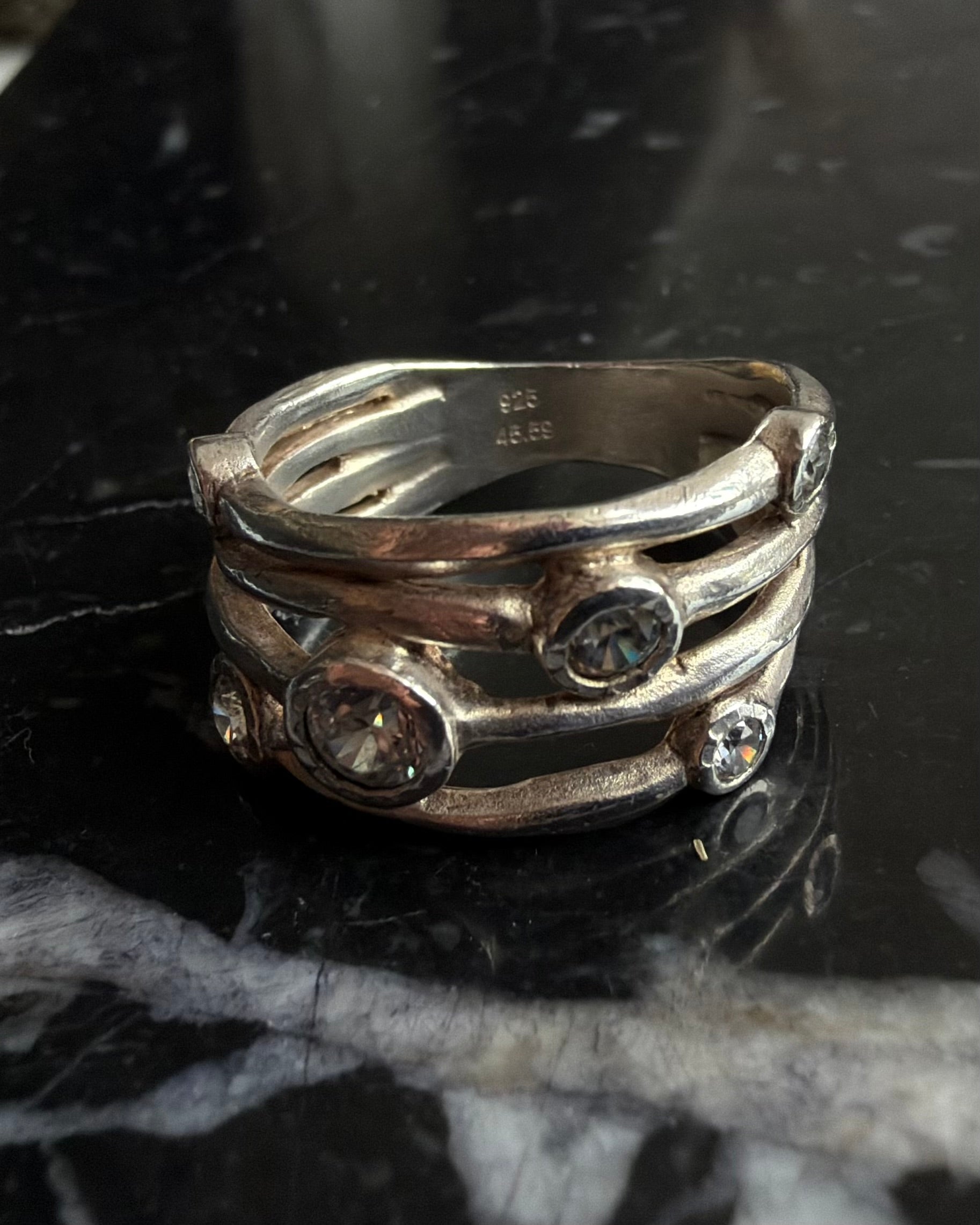 Vintage sterlingsølv ring med runde klare sten
