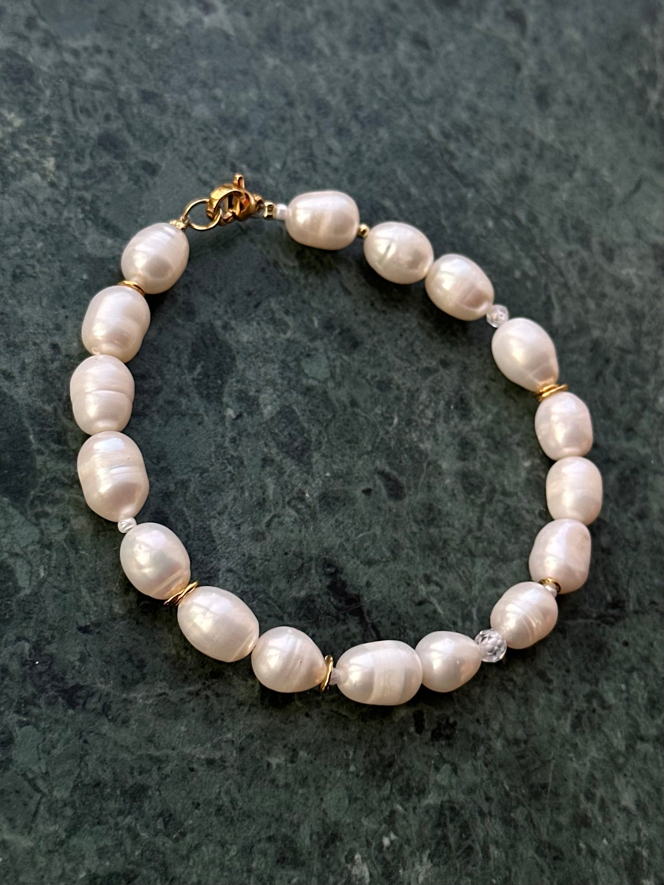 Aluna Ferskvandsperle-armbånd